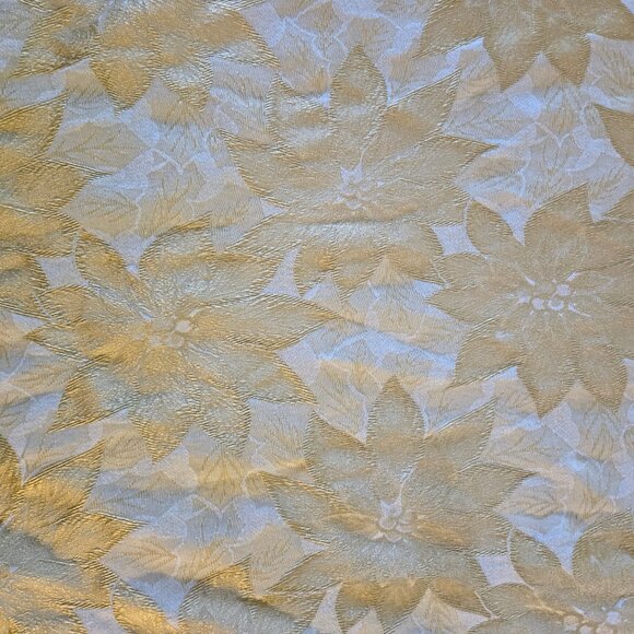Vintage Traditional Style Gold & White Poinsettia Pattern Damask Tablecloth - Picture 3 of 3